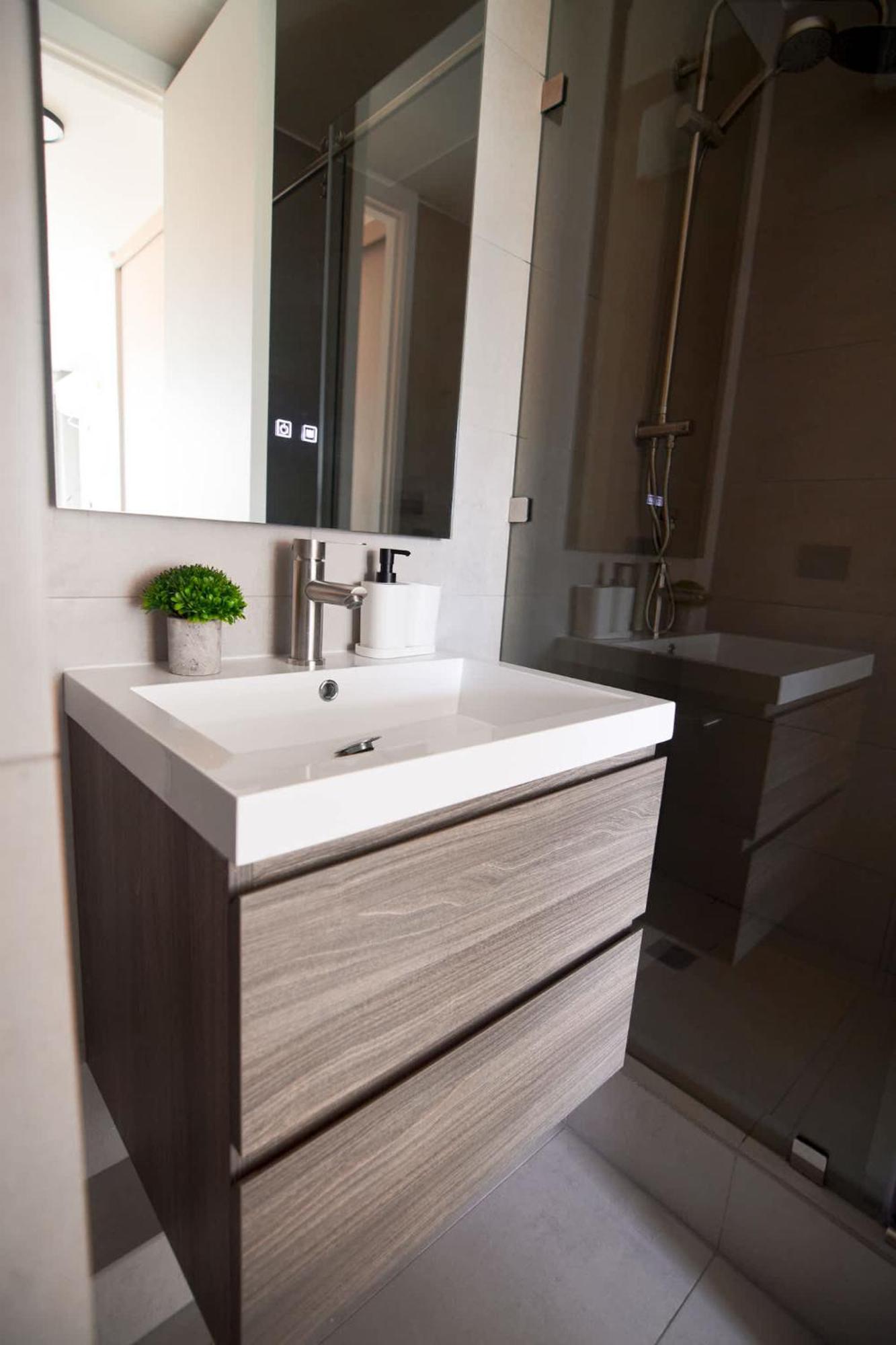 Condes Living Arauco Park Gourmet Couple's Pad
